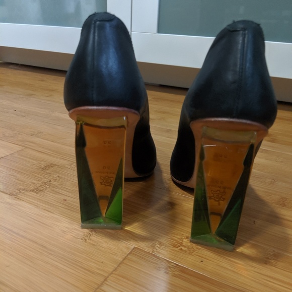 LN Miista Siri Lucite Prism Closed Toe Heels EU 38 - Picture 3 of 8